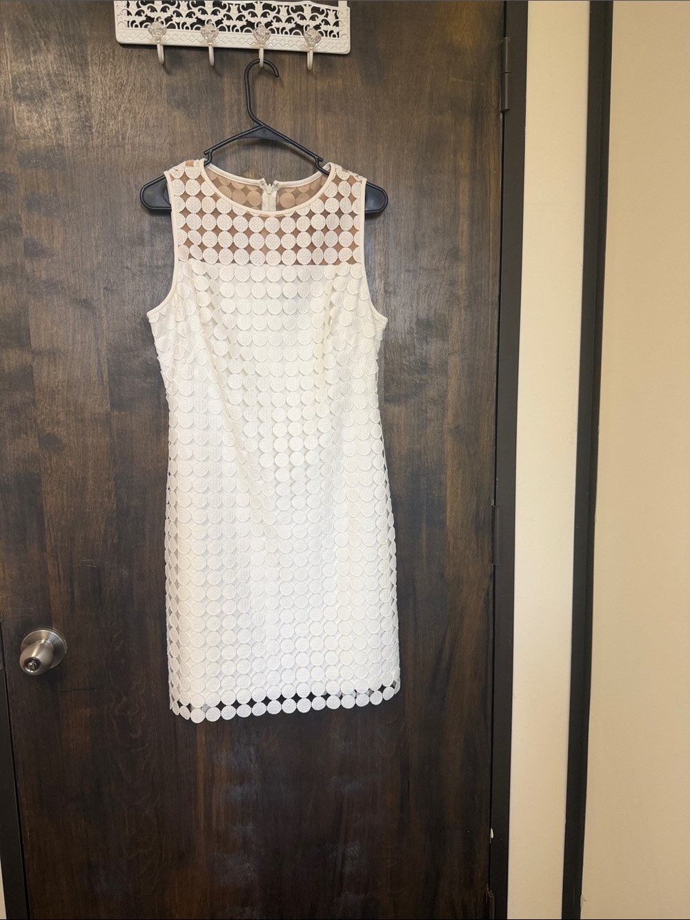 Lauren Ralph Lauren Sleeveless White Circle Lace Shift Dress